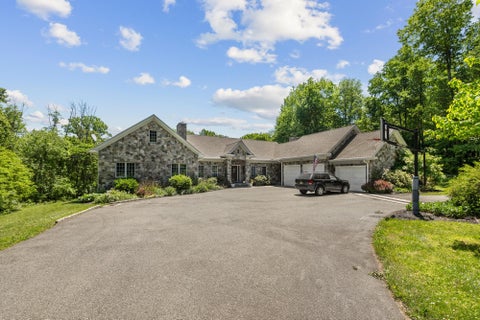 Homes For Sale - 5 Tanners Brook Rd<br/> Morris County, CHESTER TOWNSHIP, NJ 07930