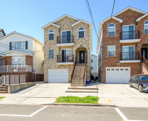 Multifamily For Sale - 44 West 50th St<br/> Bayonne, NJ 07002