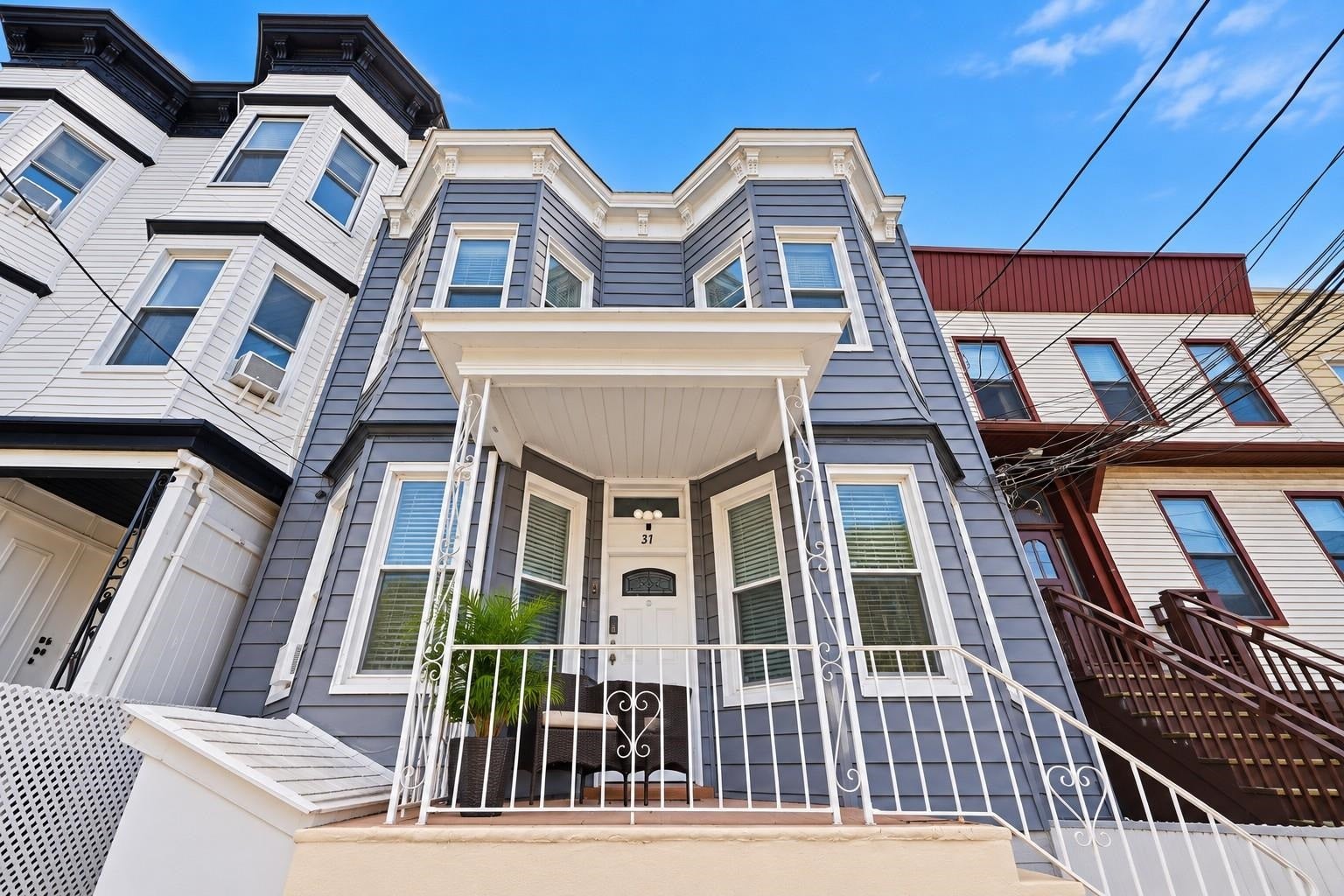 37 POPLAR ST