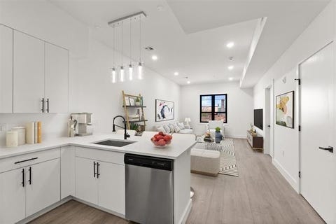 Apartment For Rent - 425 Avenue C #305<br/> Bayonne, NJ 07002