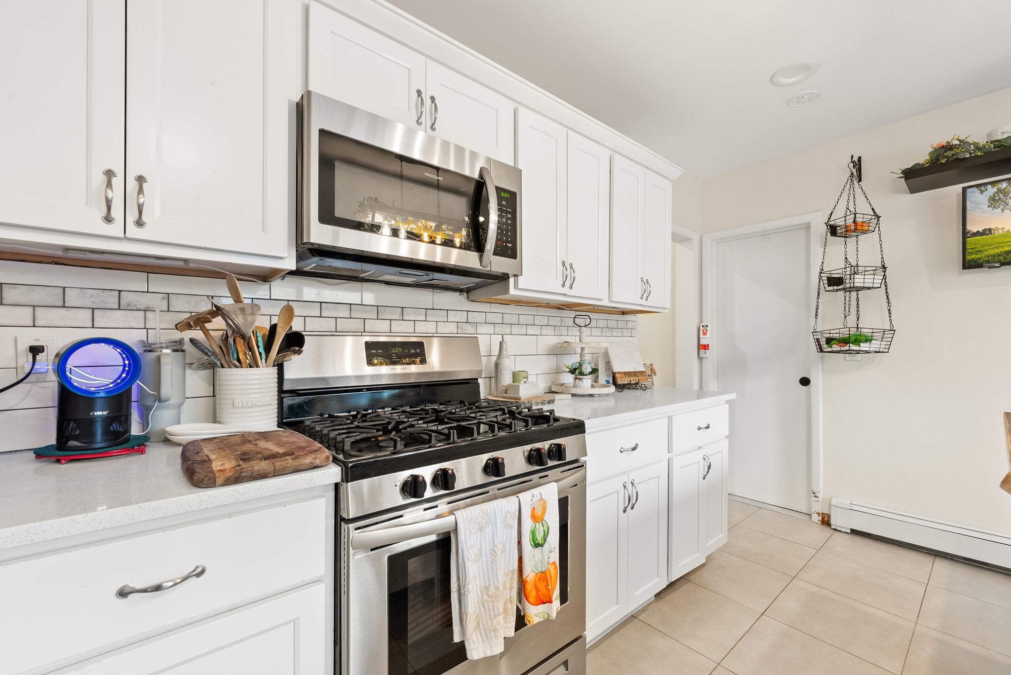 26 East 49th St, Bayonne, New Jersey image 8