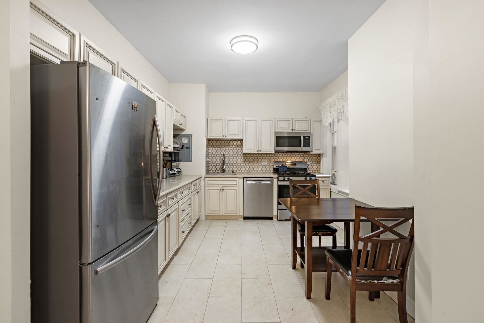 282 Magnolia Ave #2, Jersey City, New Jersey image 2