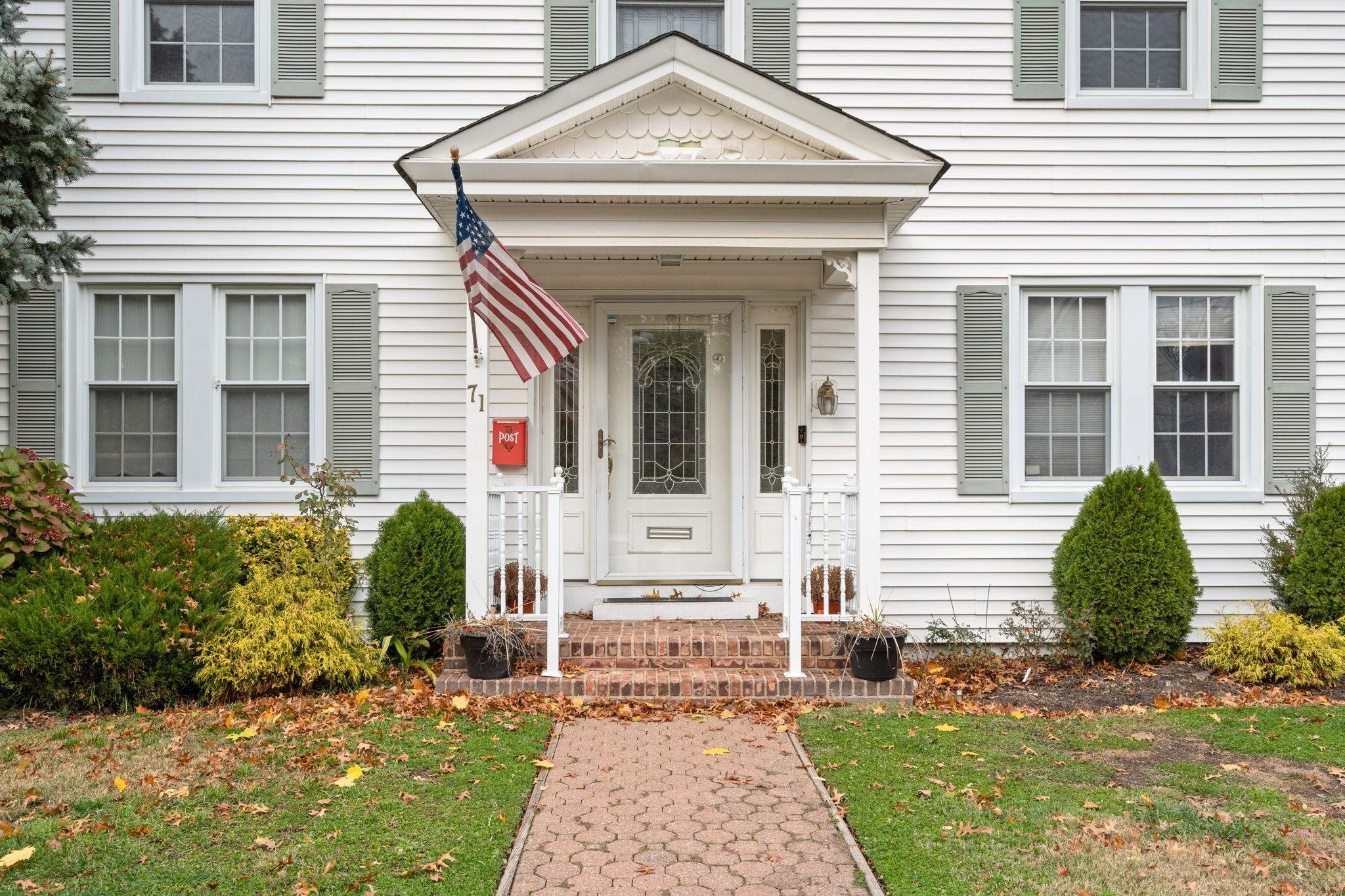 71 GEORGIAN CT