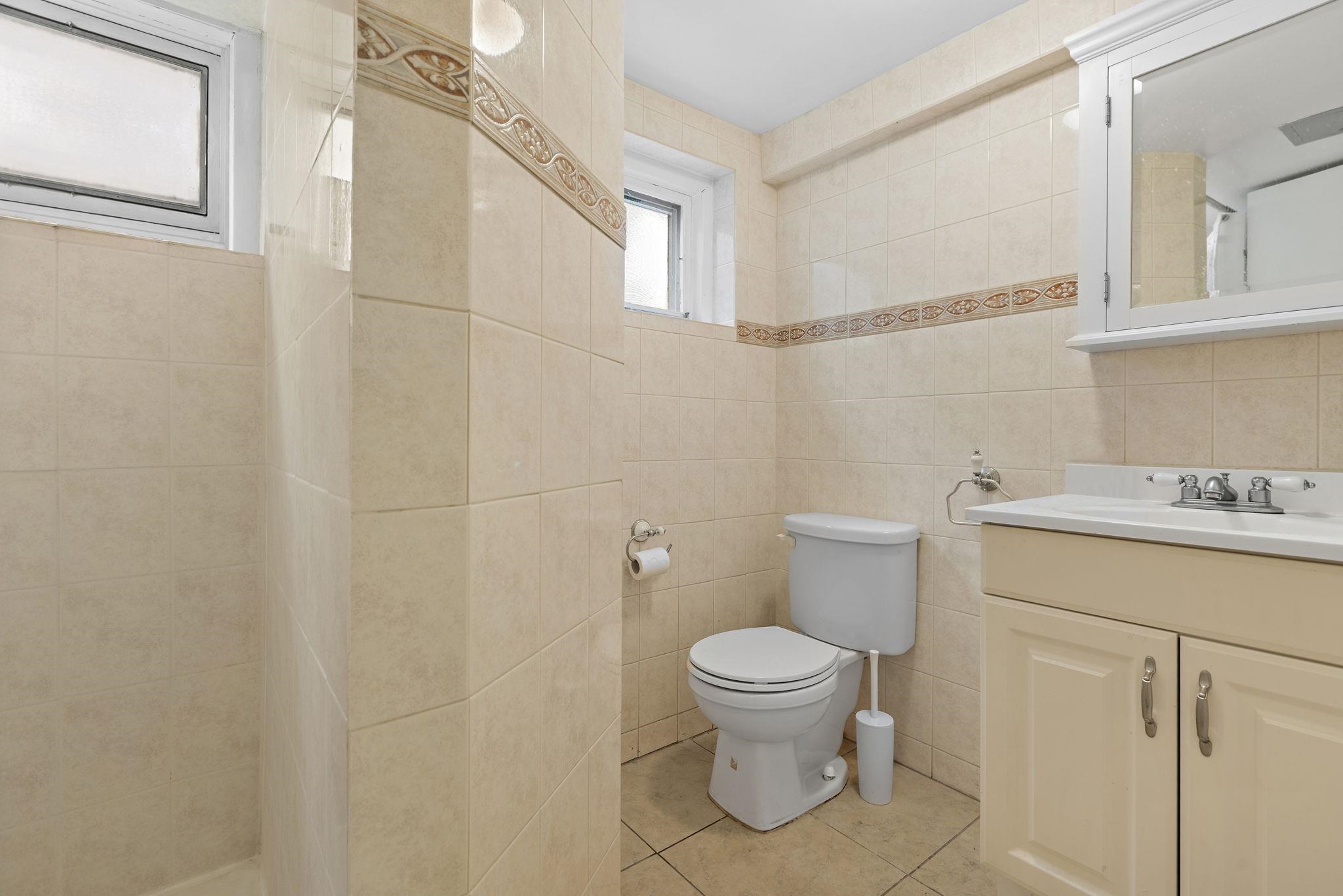 5 Bonn Pl, Weehawken, New Jersey image 8