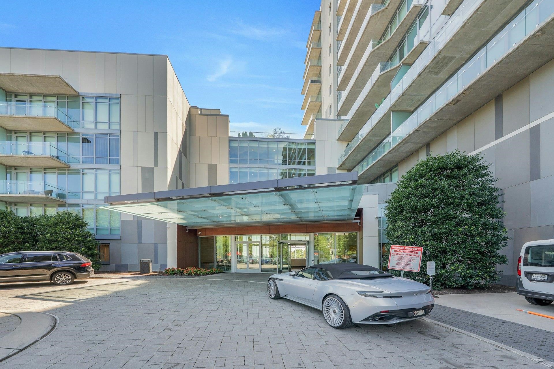 320 ADOLPHUS AVE 1009