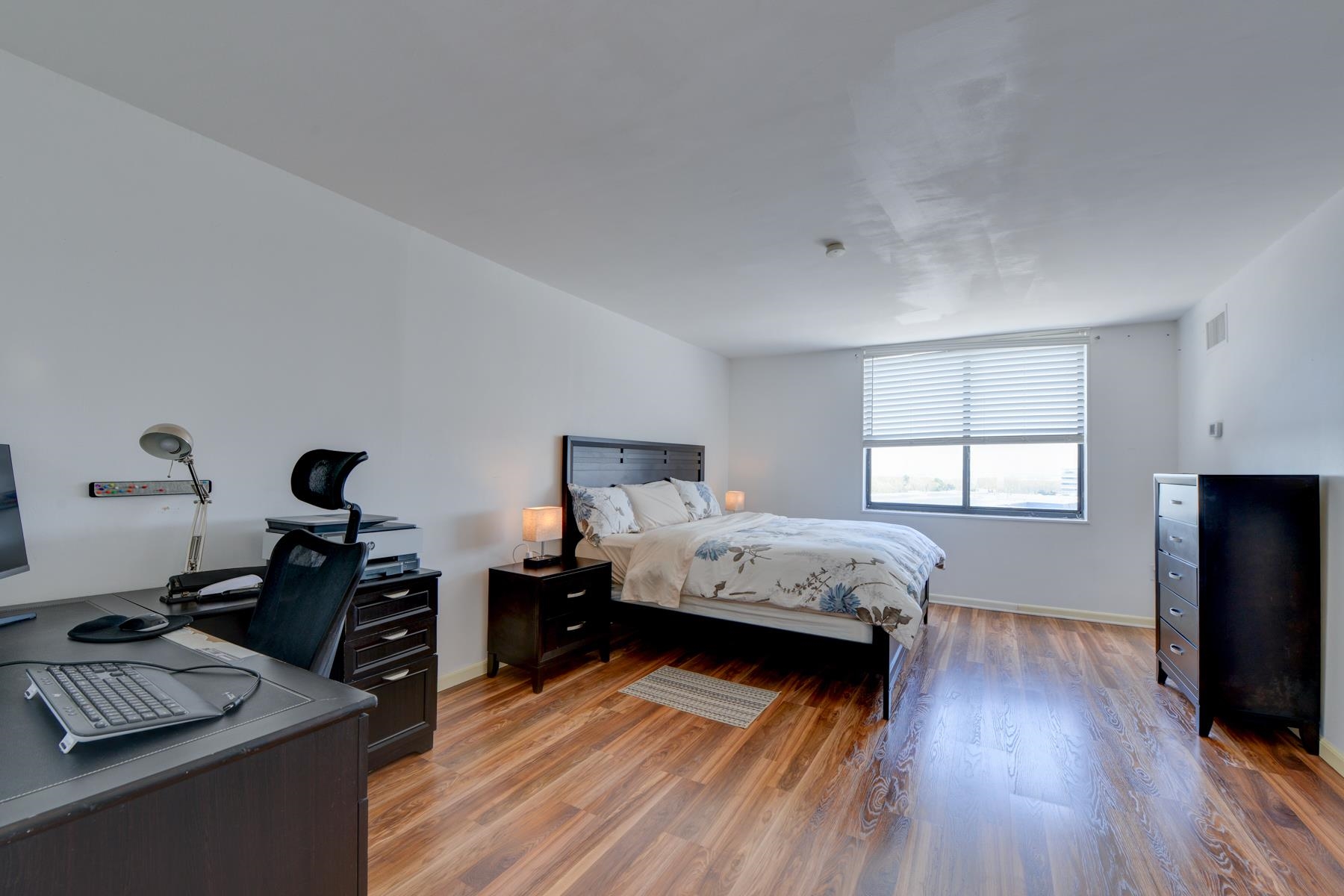 530 Harmon Cove Tower #530, Secaucus, New Jersey image 18