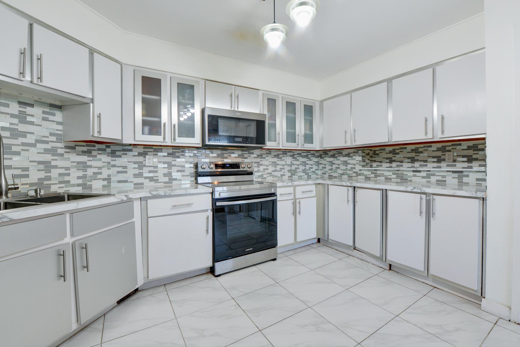 530 Harmon Cove Tower #530, Secaucus, New Jersey image 9