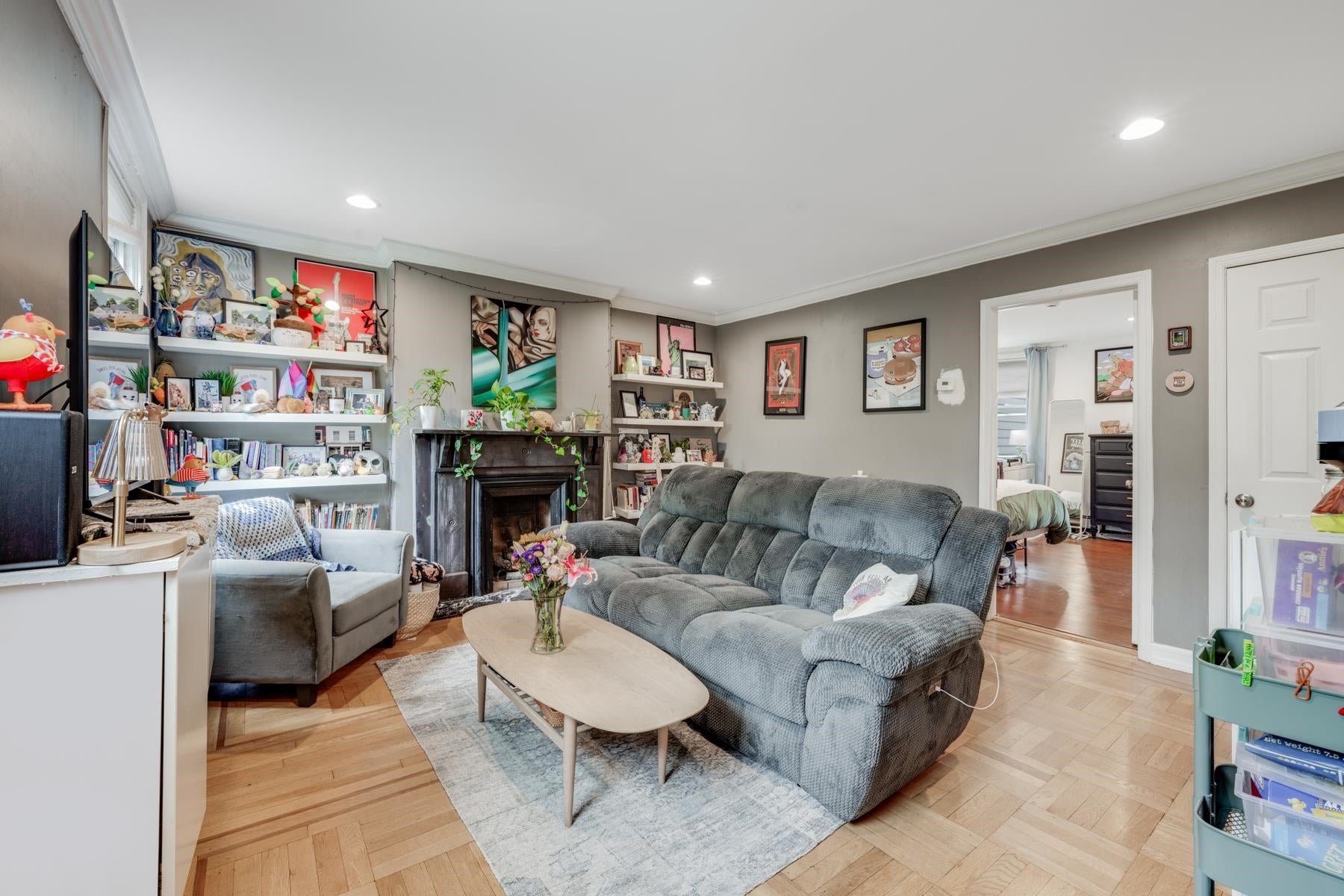 18 BRIGHT ST C