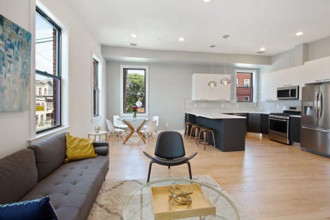 Homes For Rent - 942 Summit Ave #3<br/> Hudson County, Jersey City, NJ 07307