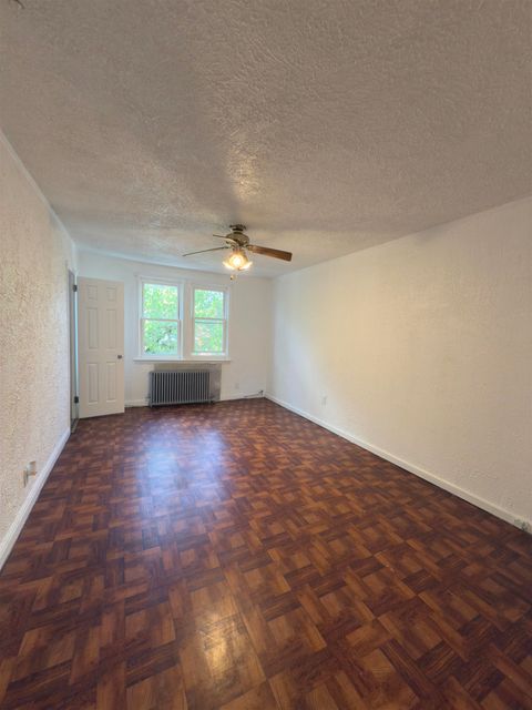 MLS: 250009529