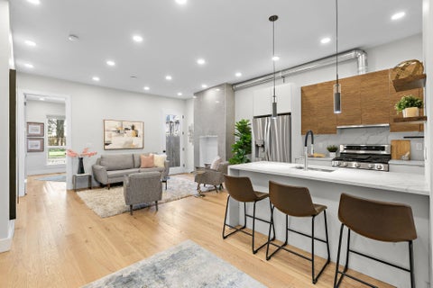 Condo For Sale - 176 Griffith St #1<br/> Jersey City, NJ 07307