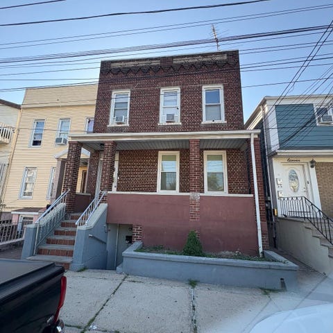Multifamily For Sale - 9 Emerson Ave<br/> Jersey City, NJ 07306