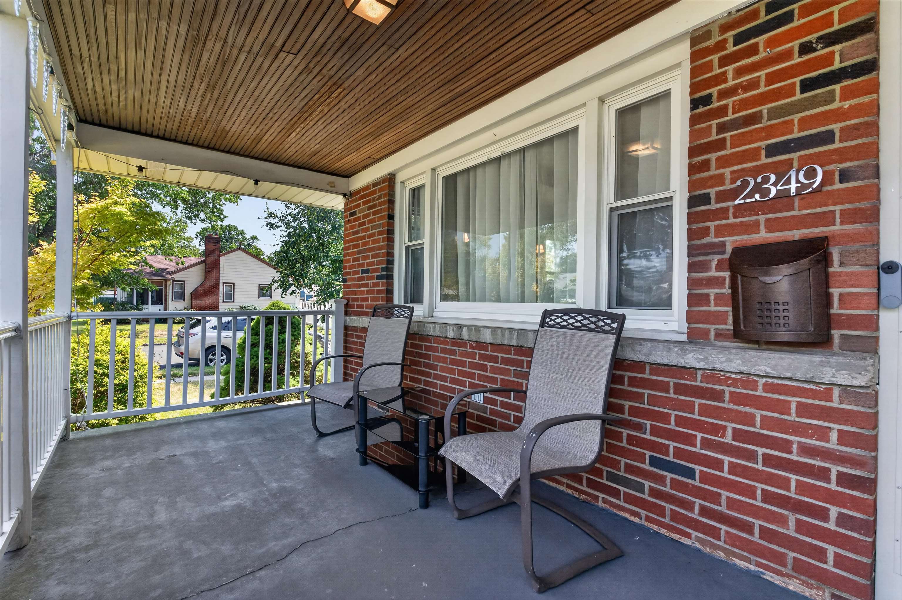 2349 COLONIAL DR
