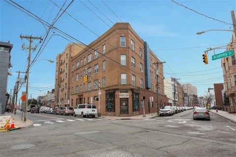 Featured picture for the property 250013095