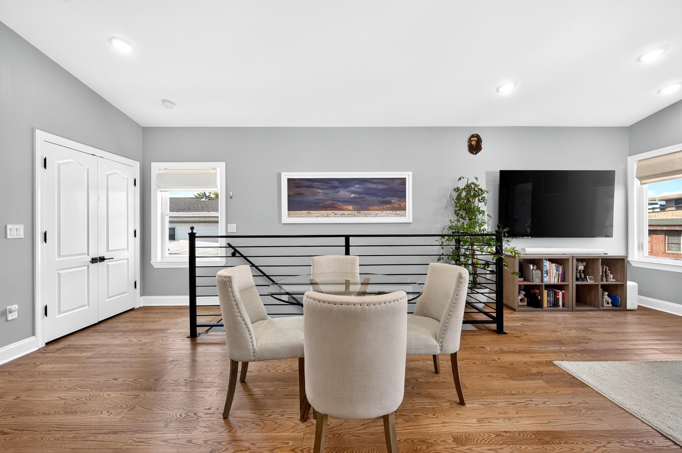 103 THORNE ST 2