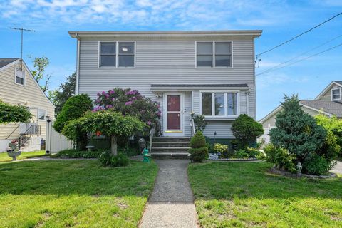 MLS: 250009525