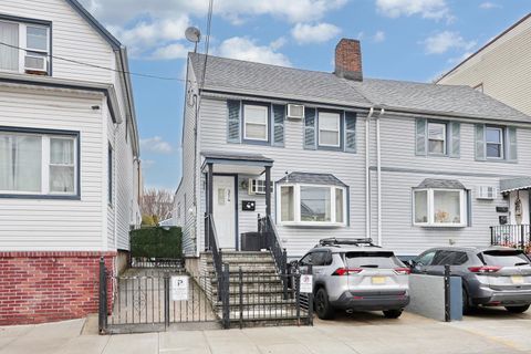 Homes For Sale - 314 42nd St<br/> Union City, NJ 07087