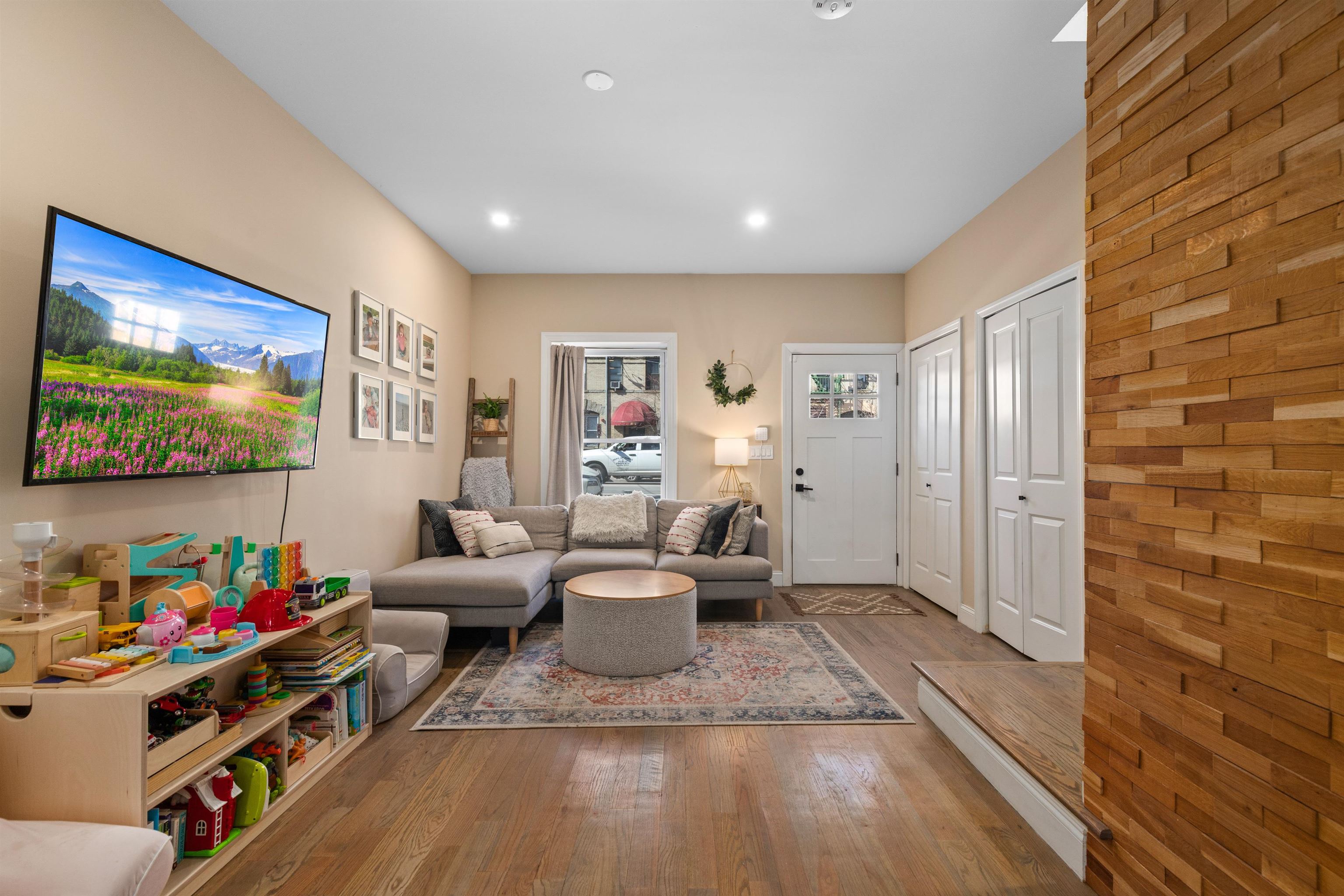 1606 Palisade Ave, Union City, New Jersey image 4