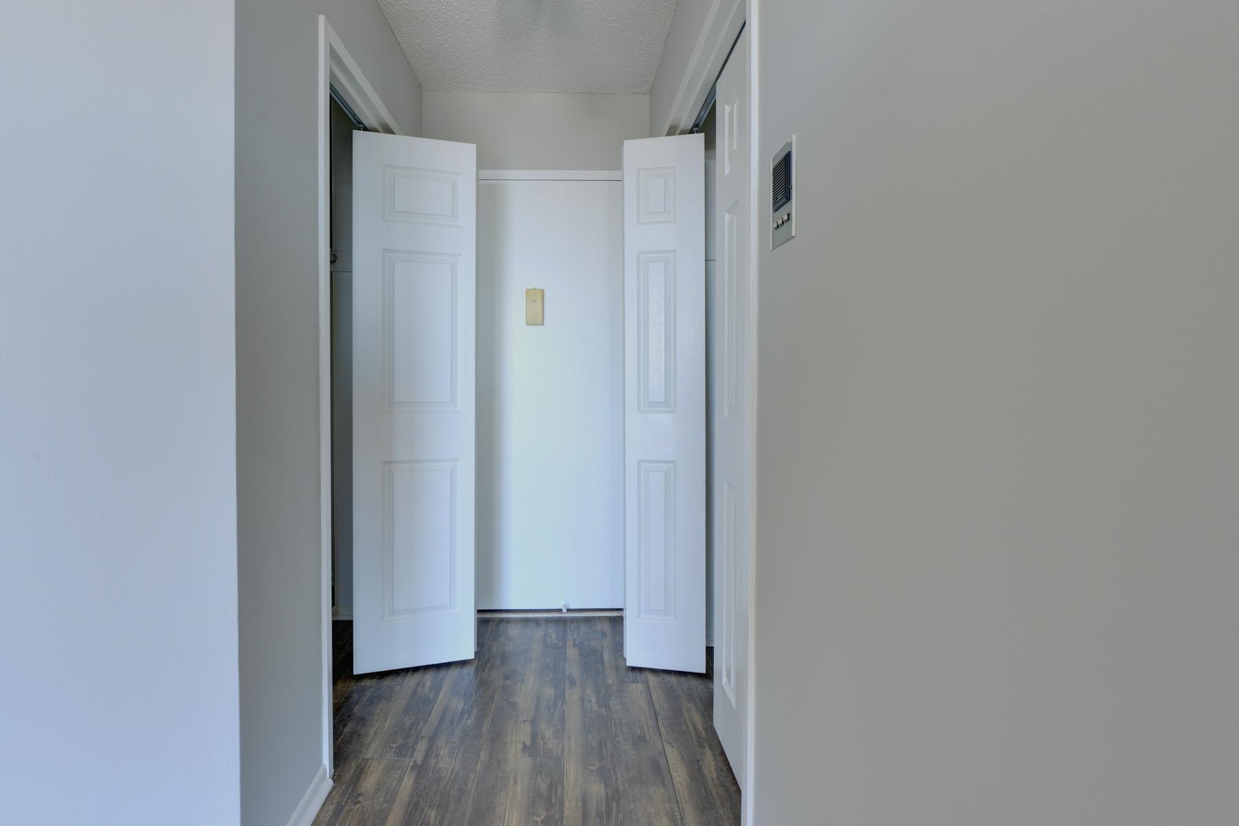 1011 Harmon Cove Tower #1011, Secaucus, New Jersey image 20