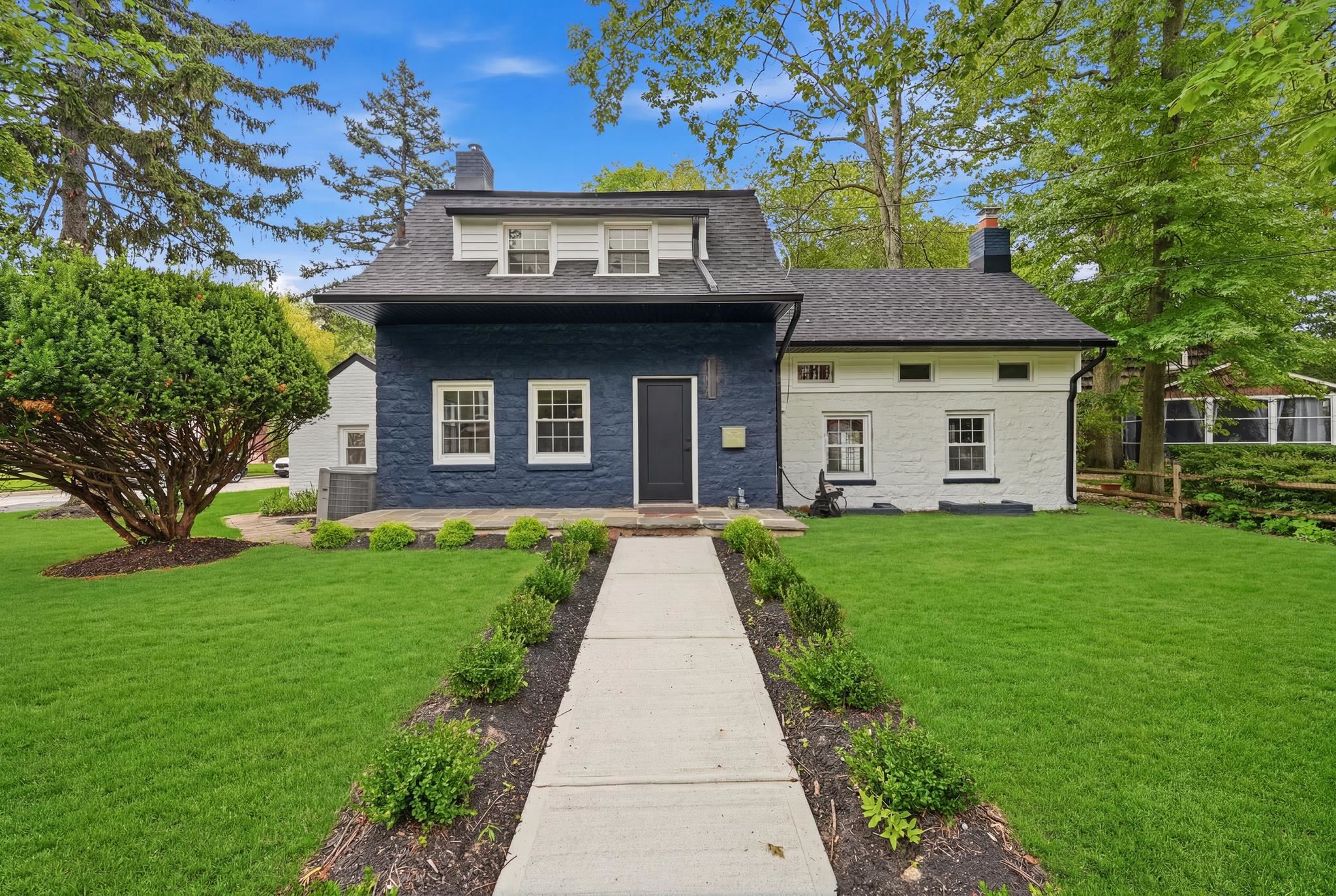 867 RIVER RD