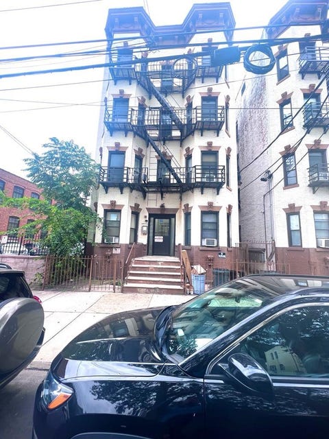 Homes For Rent - 66 Tuers Ave #1D<br/> Hudson County, Jersey City, NJ 07306