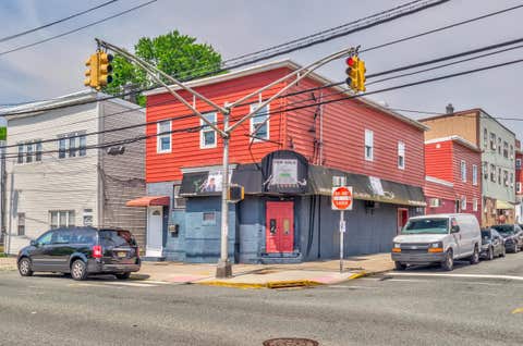 Multifamily For Rent - 147 Avenue E #3<br/> Hudson County, Bayonne, NJ 07002