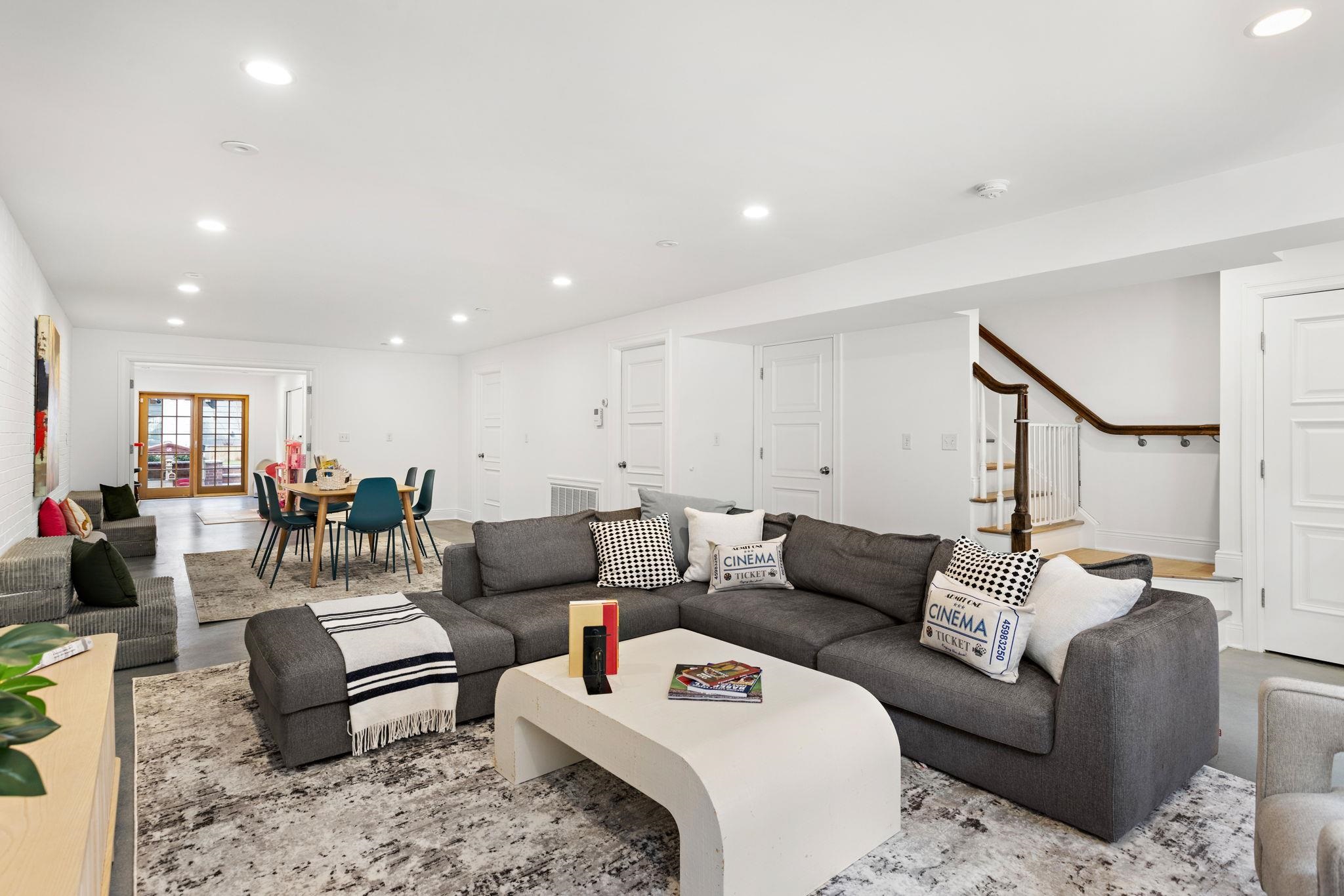 912 Willow Ave, Hoboken, New Jersey image 27