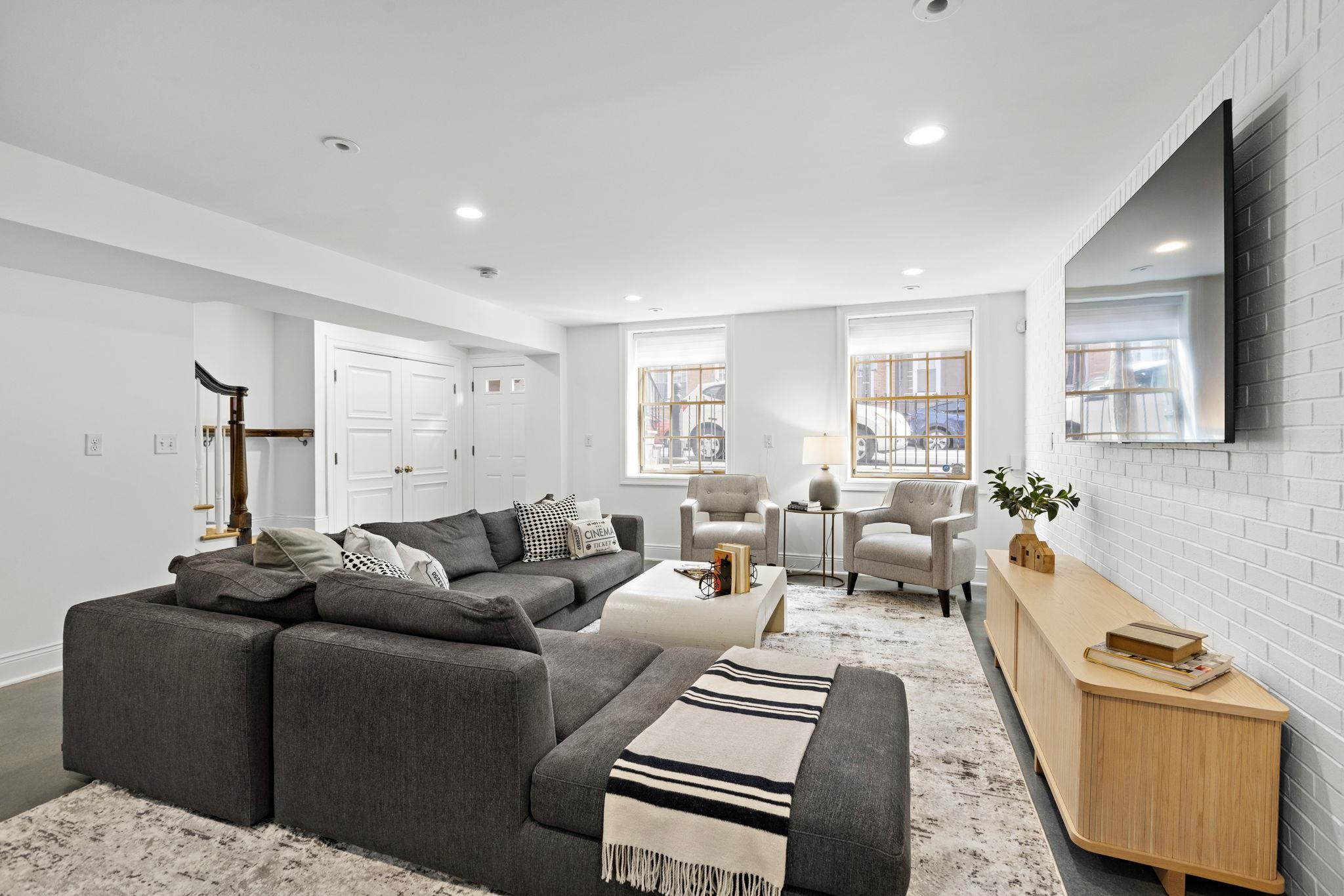 912 Willow Ave, Hoboken, New Jersey image 26