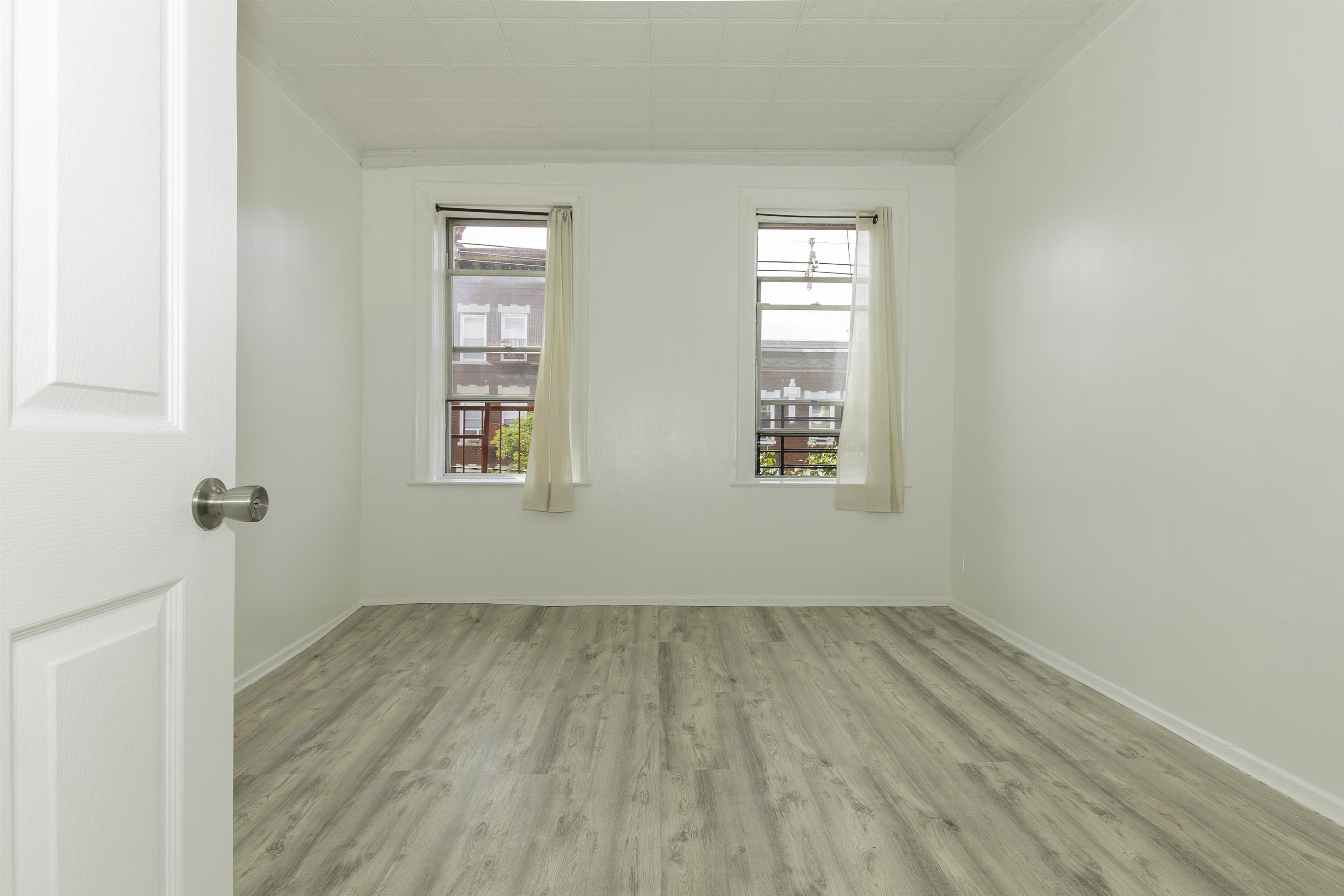 5600 Hudson Ave #9, West New York, New Jersey image 3