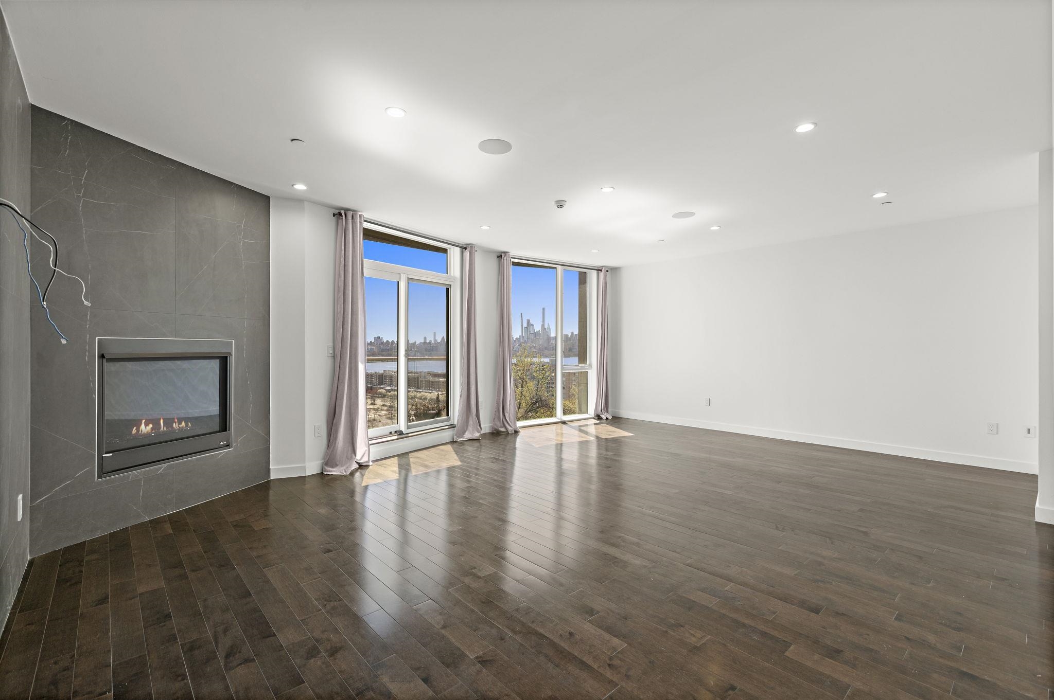5 Washington Pl, Cliffside Park, New Jersey image 2