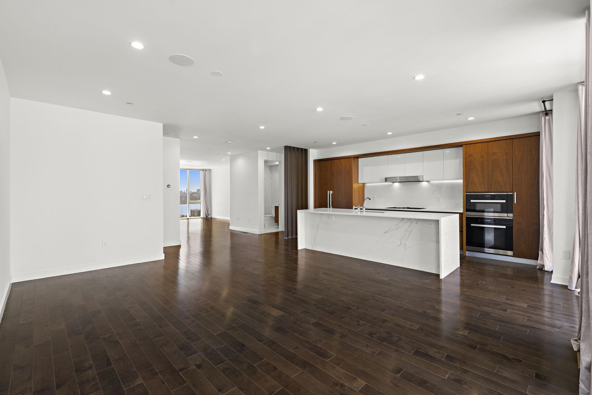 5 Washington Pl, Cliffside Park, New Jersey image 6