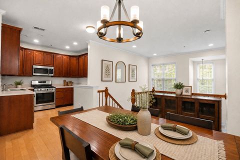 Condo For Rent - 360 Oswego Ct #360<br/> West New York, NJ 07093