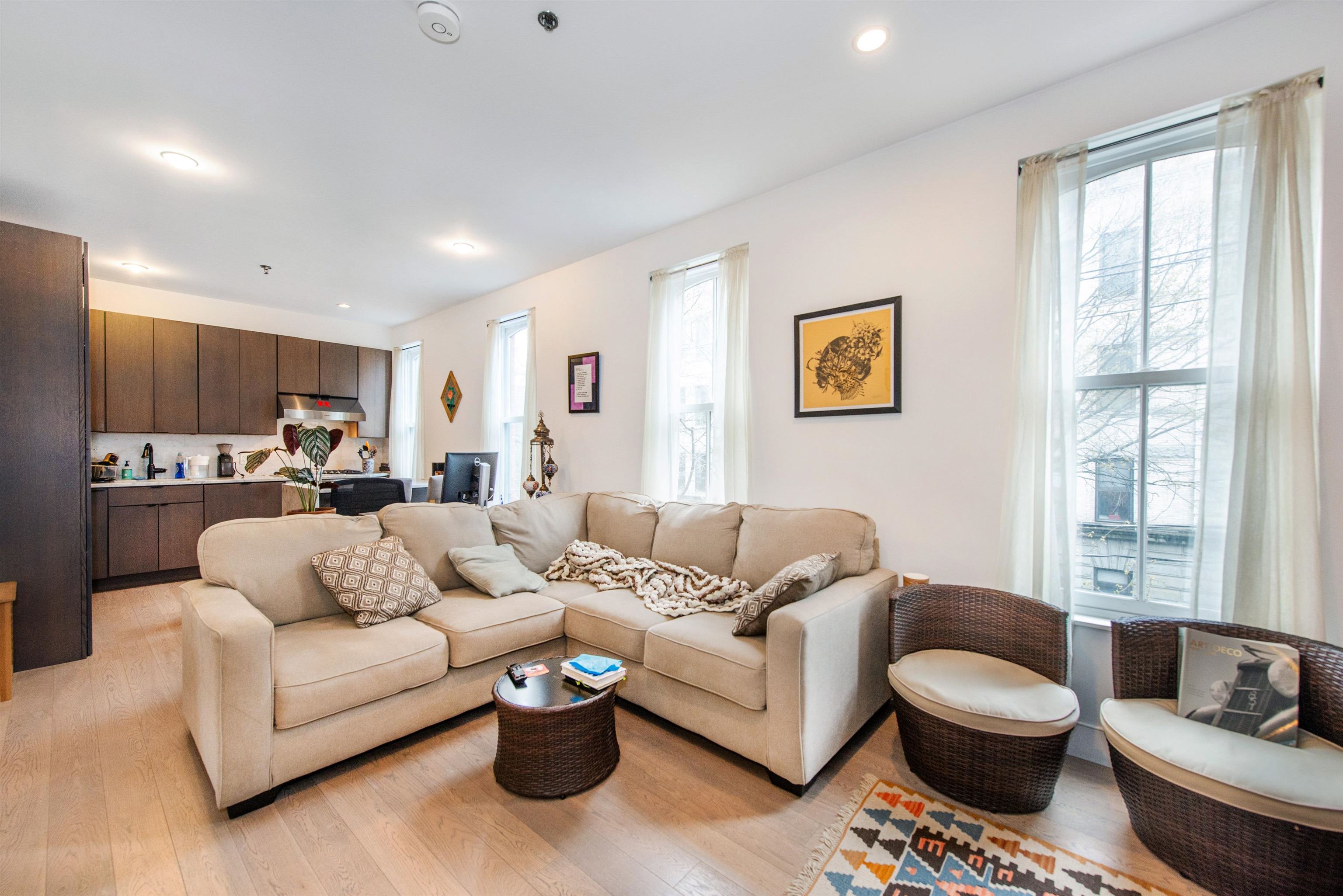 267 York St #3, Jersey City, New Jersey image 4