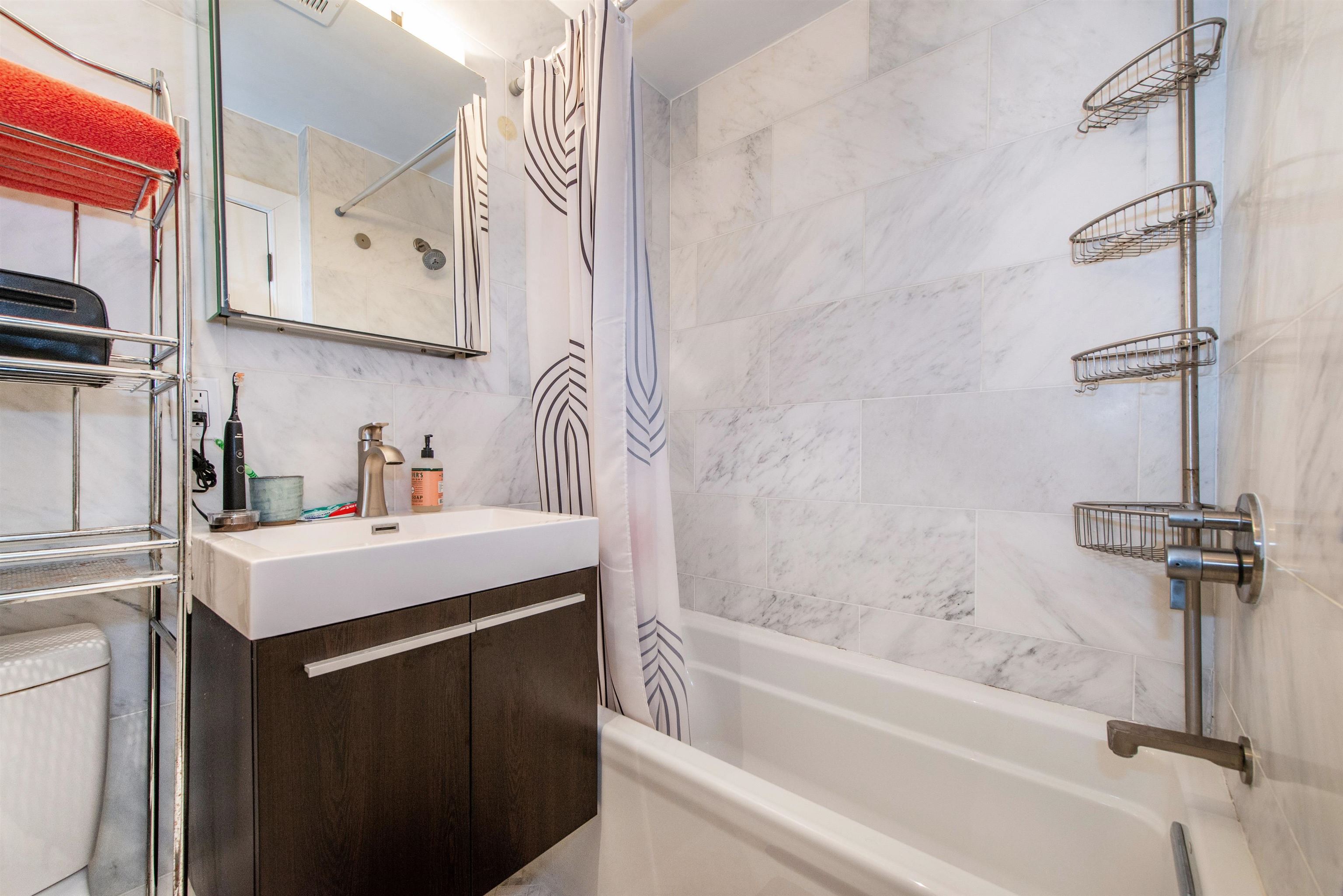 267 York St #3, Jersey City, New Jersey image 13