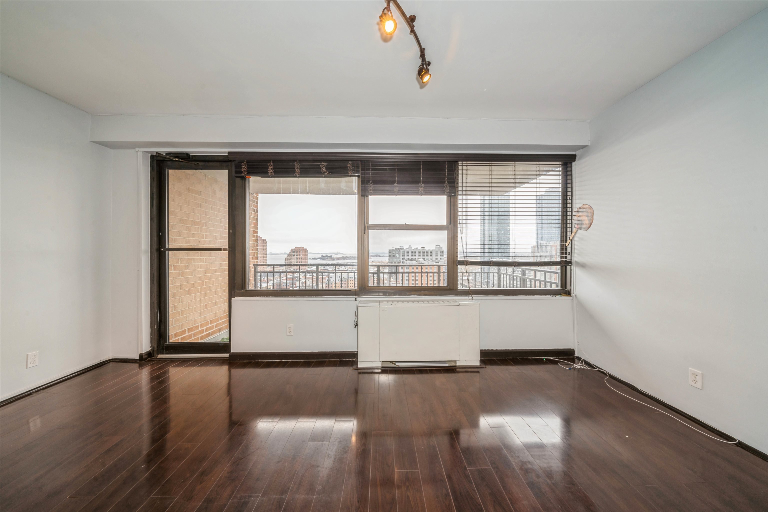 135 Montgomery St #20E, Jersey City, New Jersey image 27