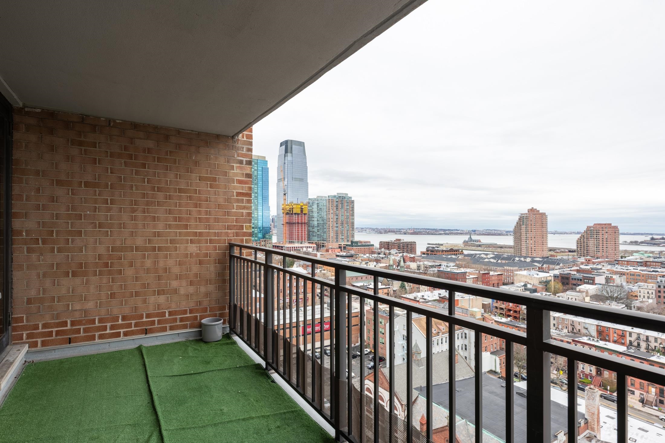 135 Montgomery St #20E, Jersey City, New Jersey image 3