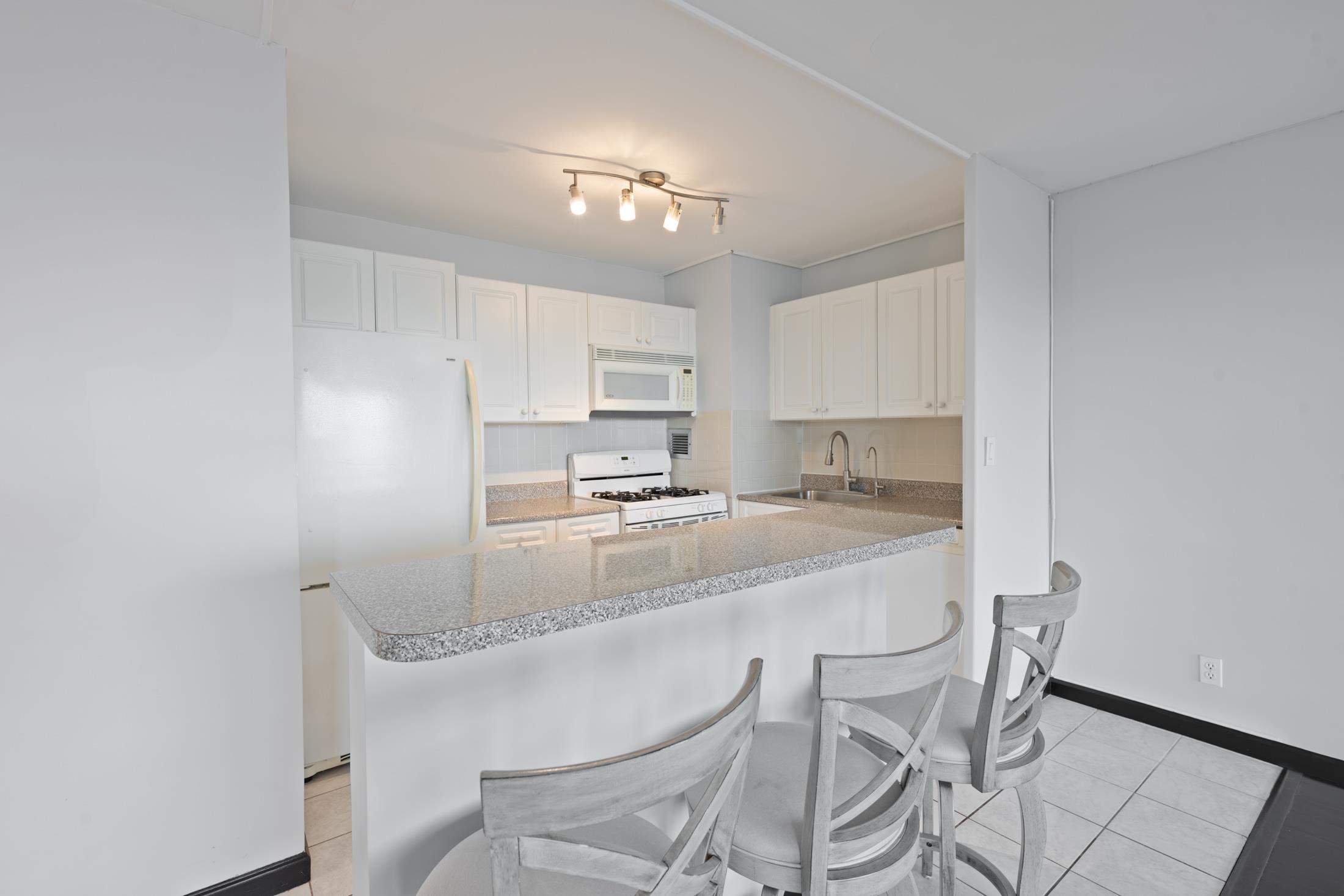 135 Montgomery St #20E, Jersey City, New Jersey image 14
