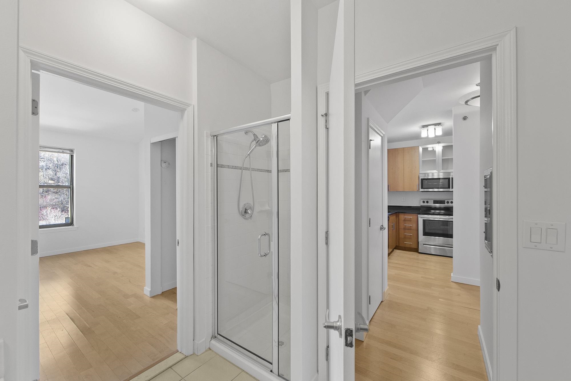 26 Avenue At Port Imperial #424, West New York, New Jersey image 20