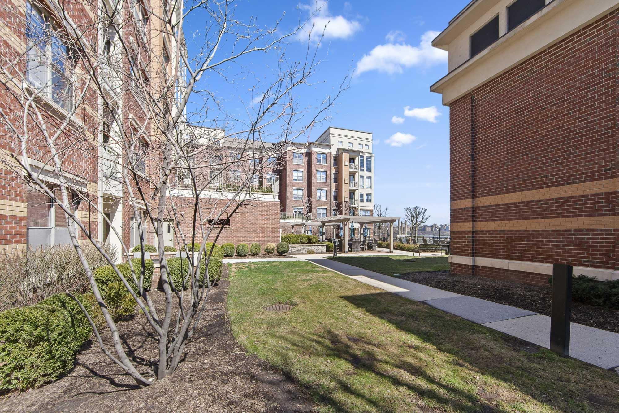 26 Avenue At Port Imperial #424, West New York, New Jersey image 49