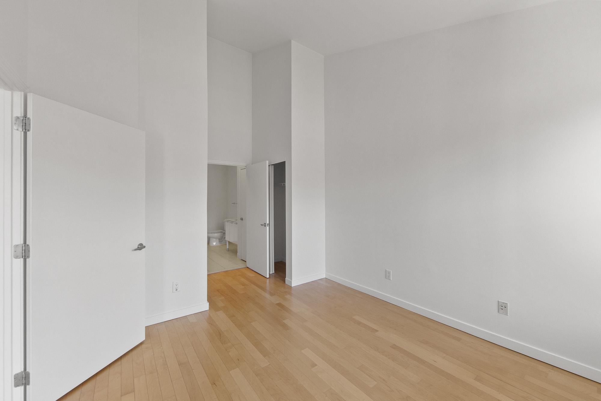 26 Avenue At Port Imperial #424, West New York, New Jersey image 23