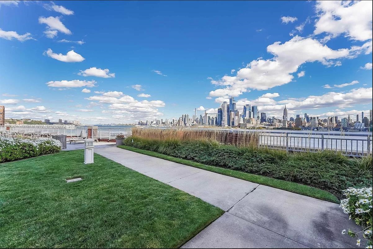1125 Maxwell Lane #421, Hoboken, New Jersey image 47