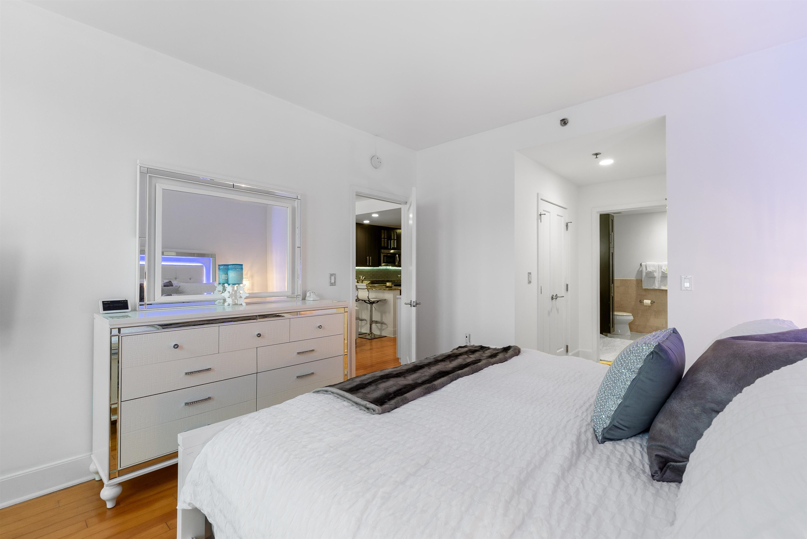 1125 Maxwell Lane #421, Hoboken, New Jersey image 13