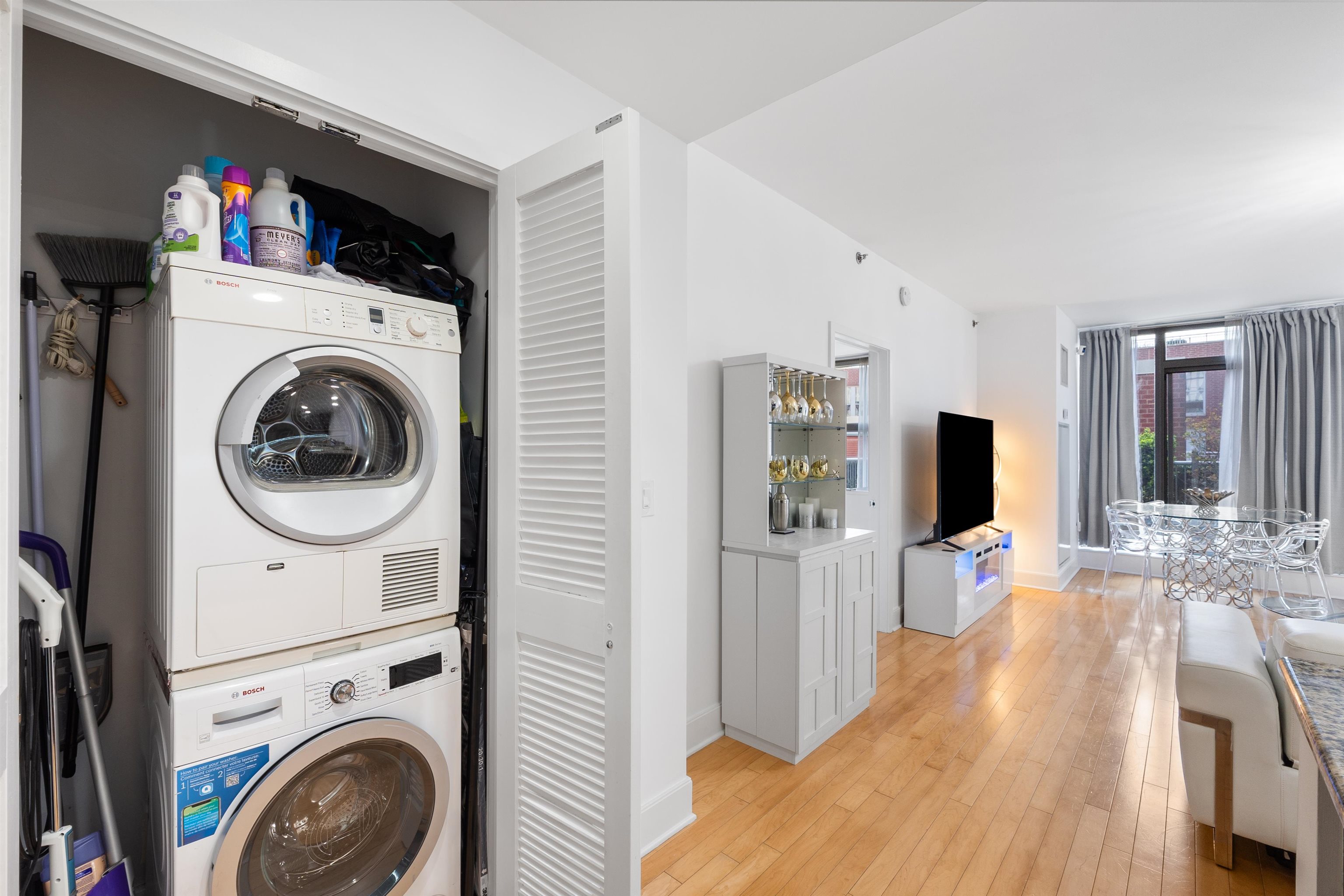 1125 Maxwell Lane #421, Hoboken, New Jersey image 4