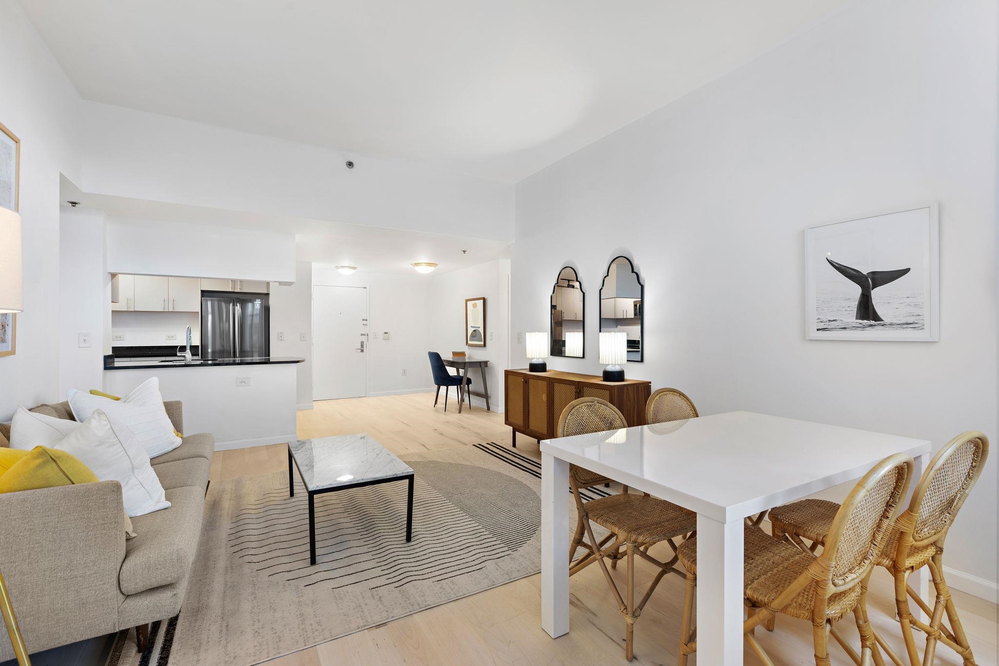 102 CHRISTOPHER COLUMBUS DR 709