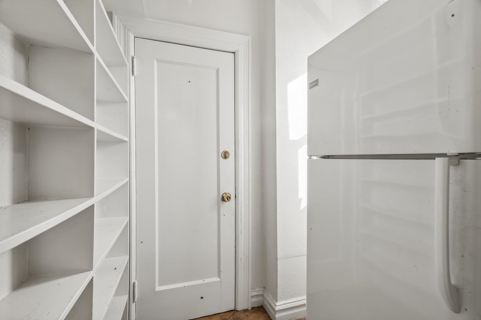 Jersey City, Journal Square, New Jersey 07306, United States, 2 Bedrooms Bedrooms, ,1 BathroomBathrooms,Residential,Active,119501