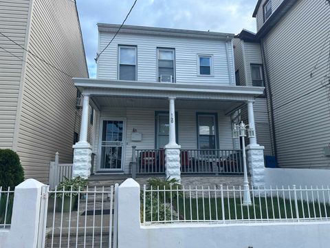 Homes For Sale - 140 Oak St<br/> Paterson, NJ 07501