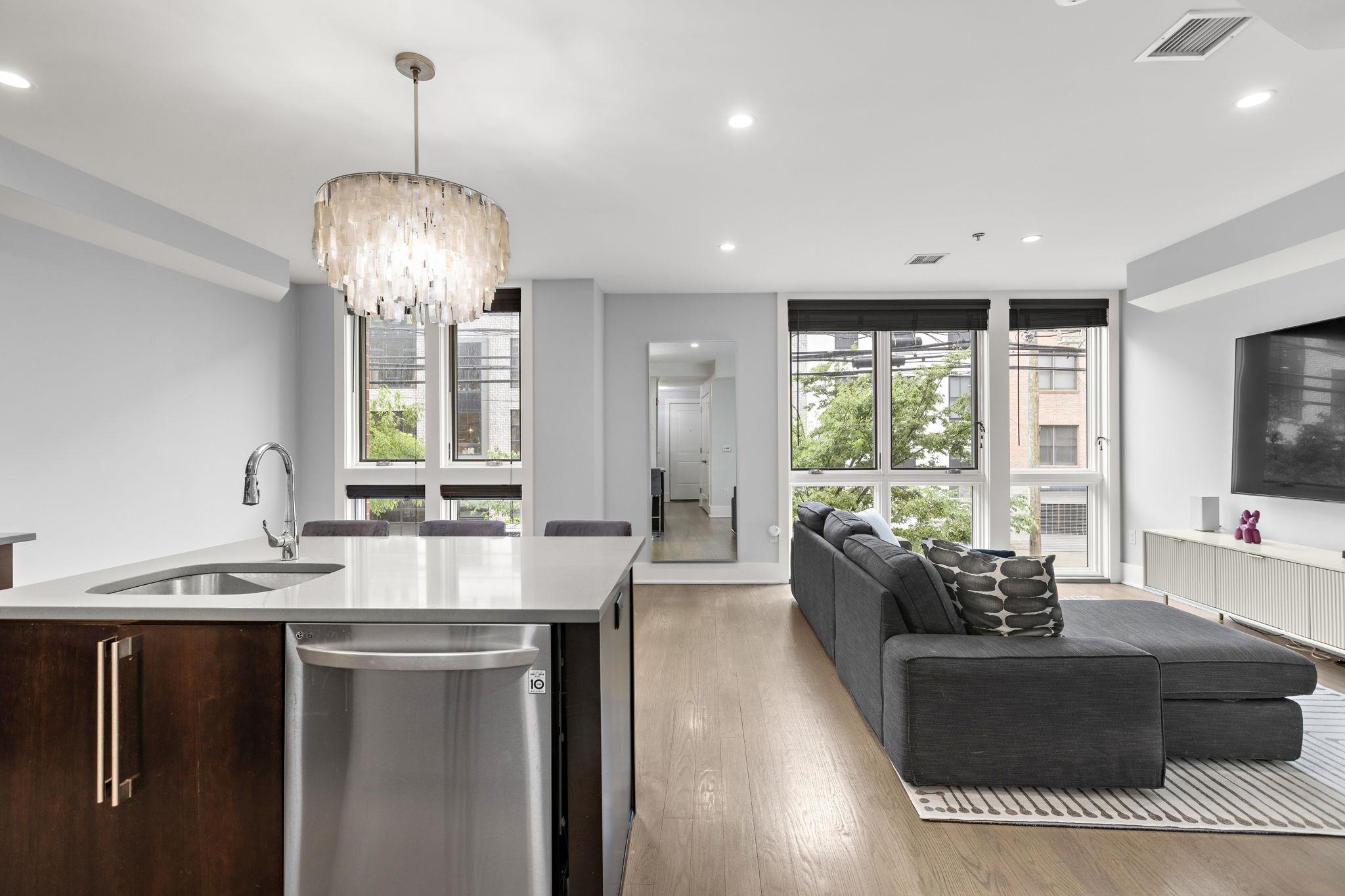 89 Jefferson St #2D, Hoboken, New Jersey image 3