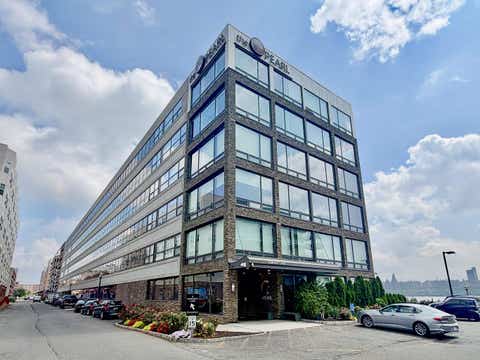 Condo For Sale - 9 Somerset Lane #PH 608/614<br/> Edgewater, NJ 08010