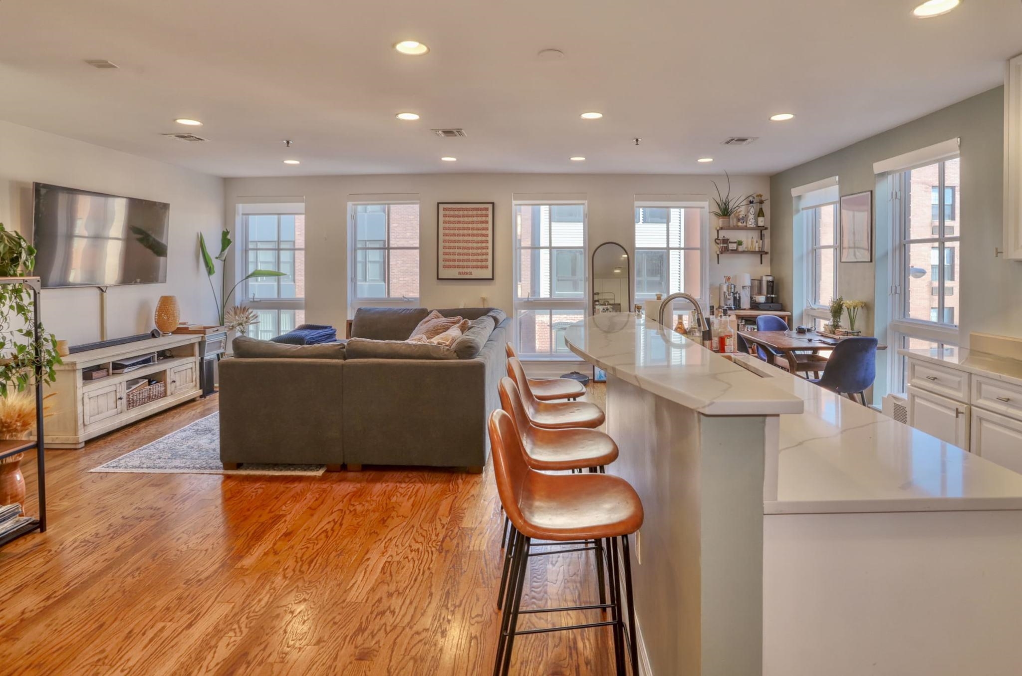 659 1st St #406, Hoboken, New Jersey image 3
