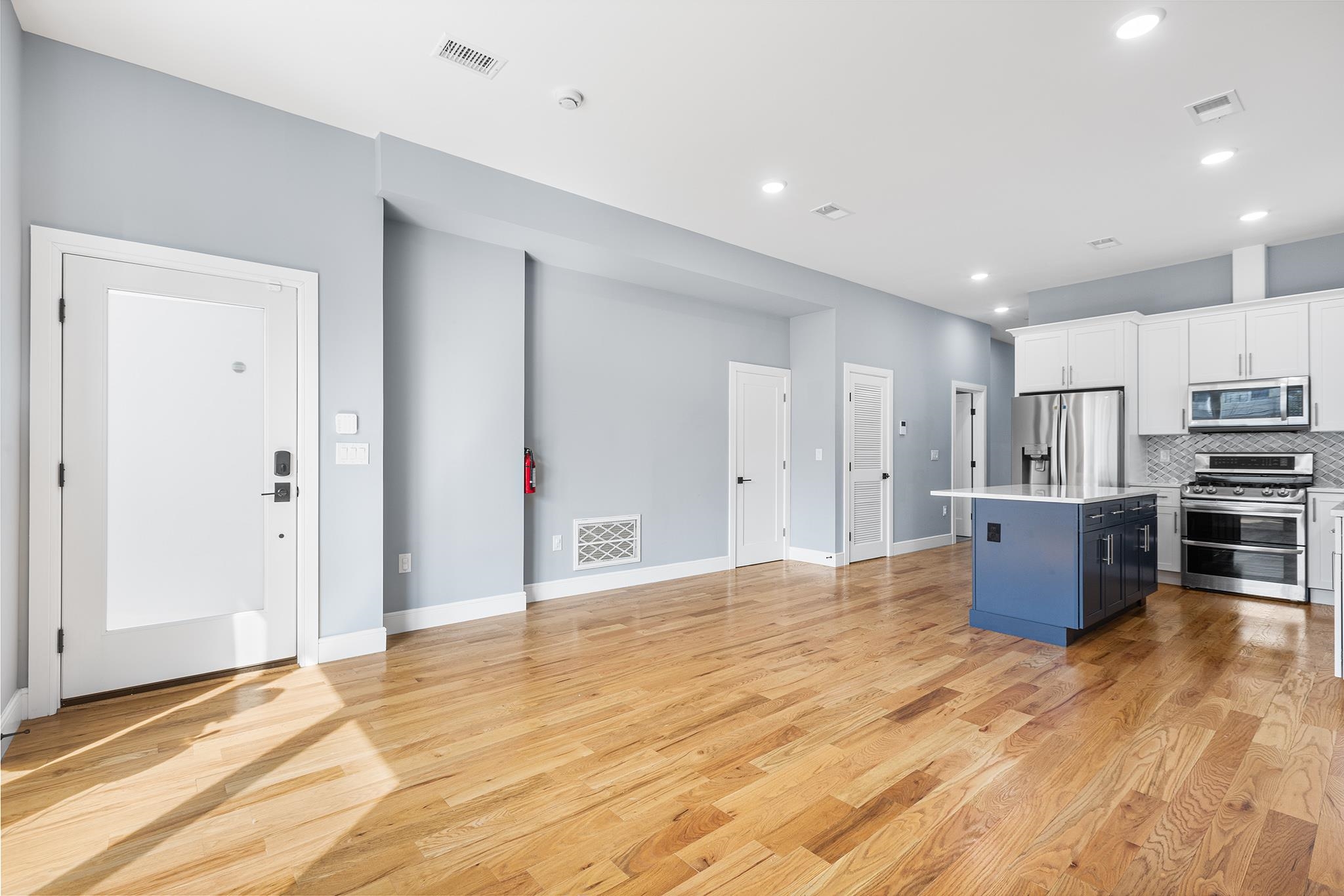 106 Oak St #1, Jersey City, New Jersey image 5